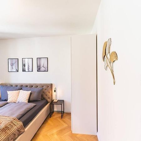 Tip! Erstklassiges 120 Qm Apartment Am Neumarkt ドレスデン エクステリア 写真