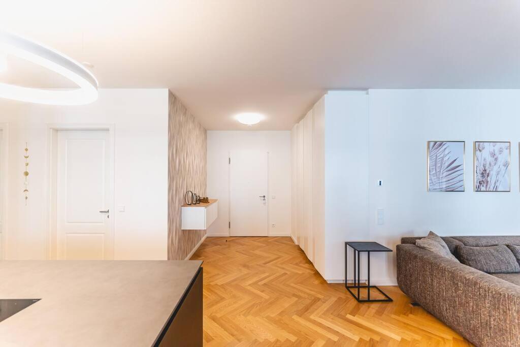 Tip! Erstklassiges 120 Qm Apartment Am Neumarkt ドレスデン エクステリア 写真