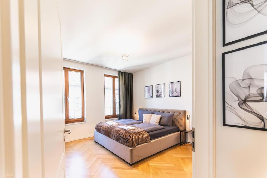 Tip! Erstklassiges 120 Qm Apartment Am Neumarkt ドレスデン エクステリア 写真